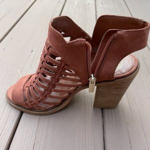 Vince Camuto Sandals